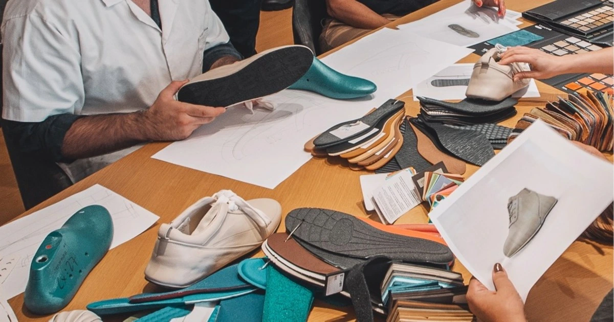 Footwear material selection and early development process with prototype evaluation at LG Shoes.