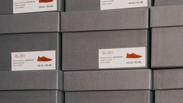 LG Shoes - Footwear traceability and product transparency: what brands should prepare for in Europe 3 Close-up of labelled shoe boxes showing product references for footwear traceability